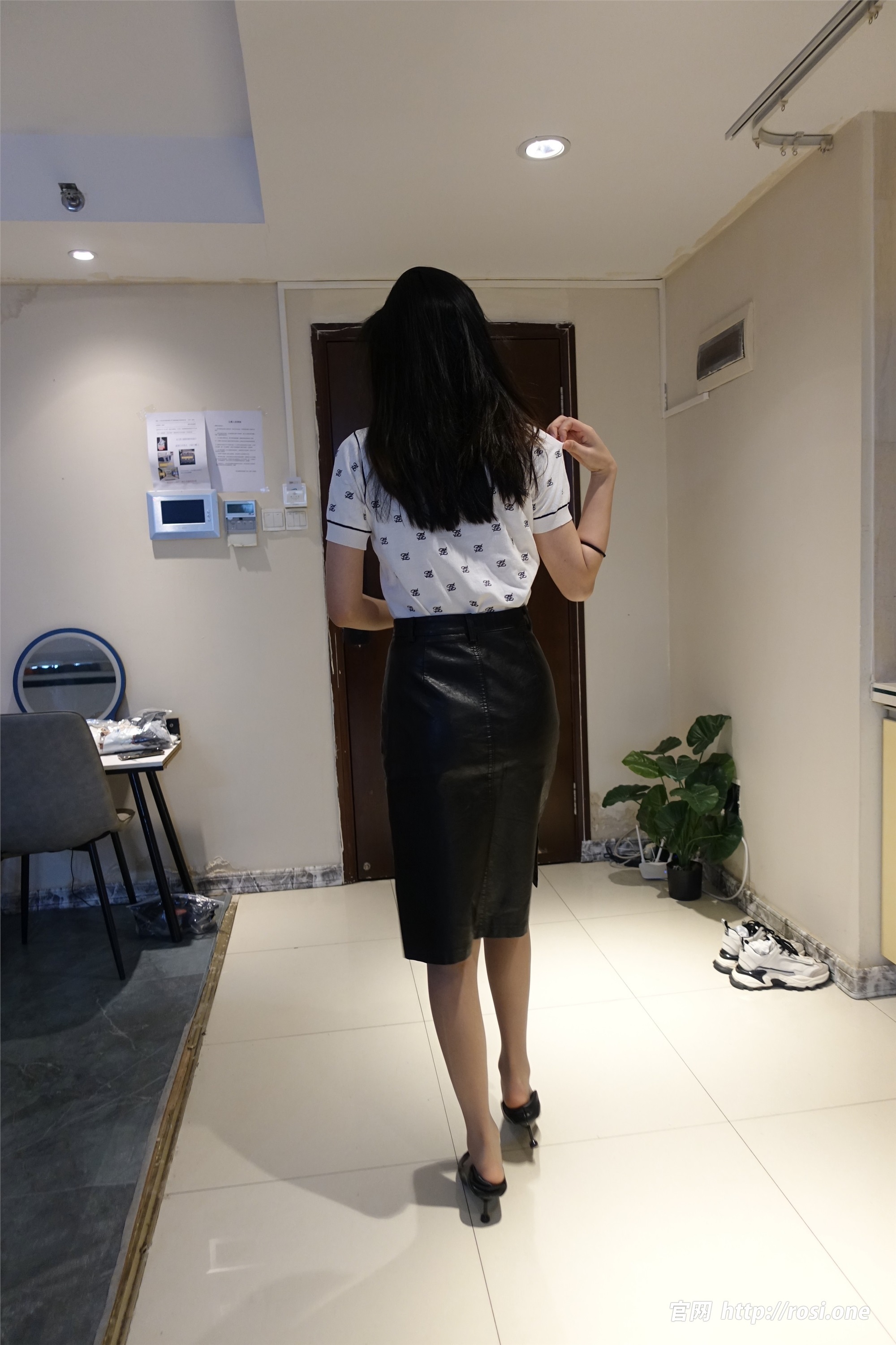 ROSI写真 2023.09.18 NO.4305